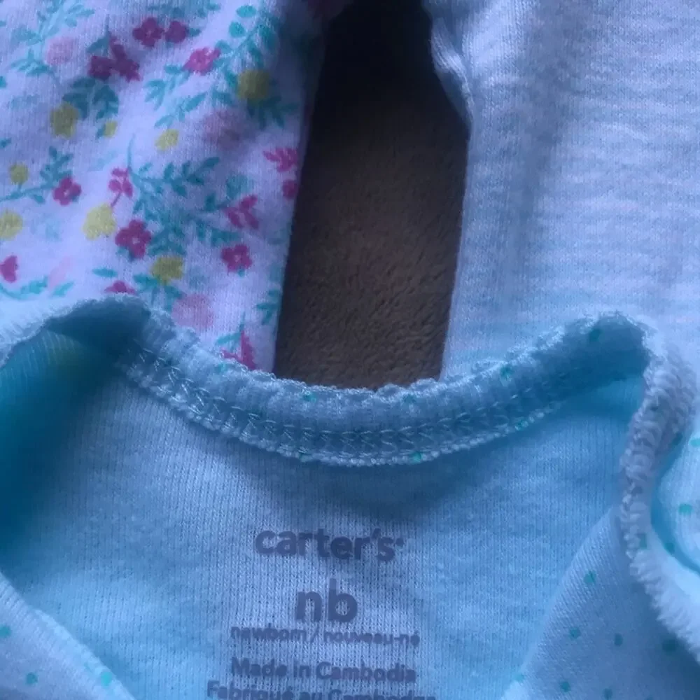 Carter’s Onesie’s NB